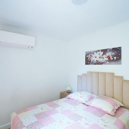 Appartement Du Forum,La Gare, 50 M2 , Climatisation, Garage, Cour Narbonne Exteriör bild